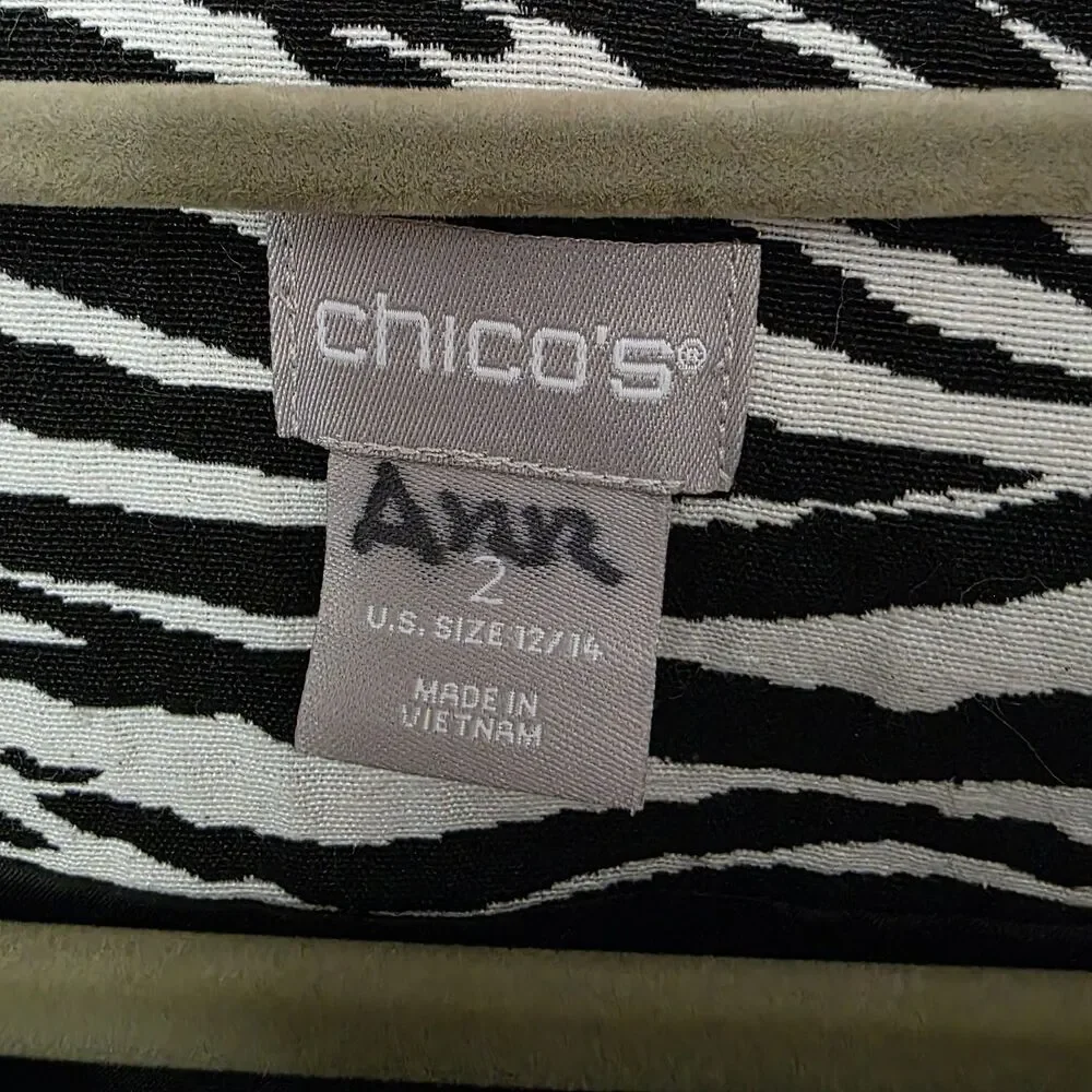 Chico's Zebra Print Jacket Size 2 (Large) Zip Up Pockets Black White Textured